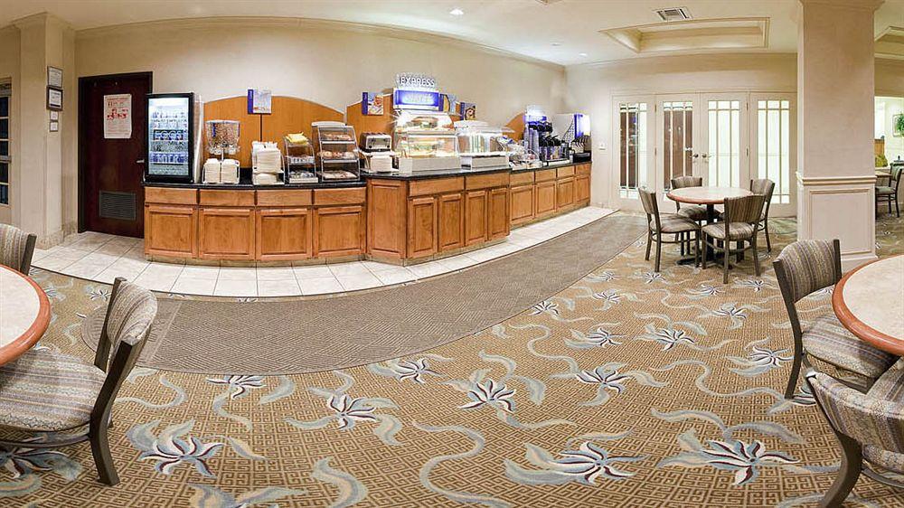 Holiday Inn Express Hotel And Suites Conroe By Ihg Extérieur photo